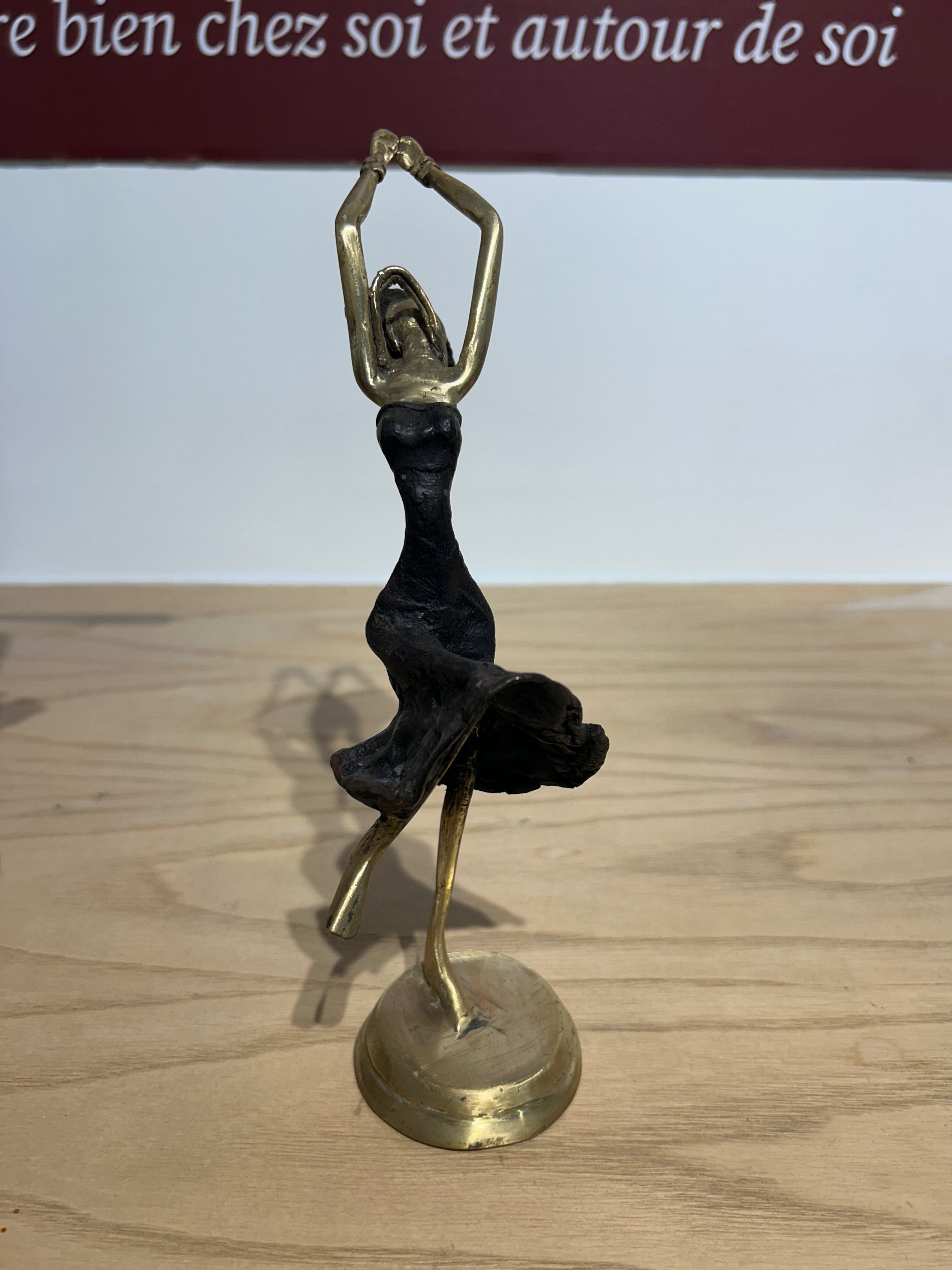 Poésie - La Danseuse Dorée