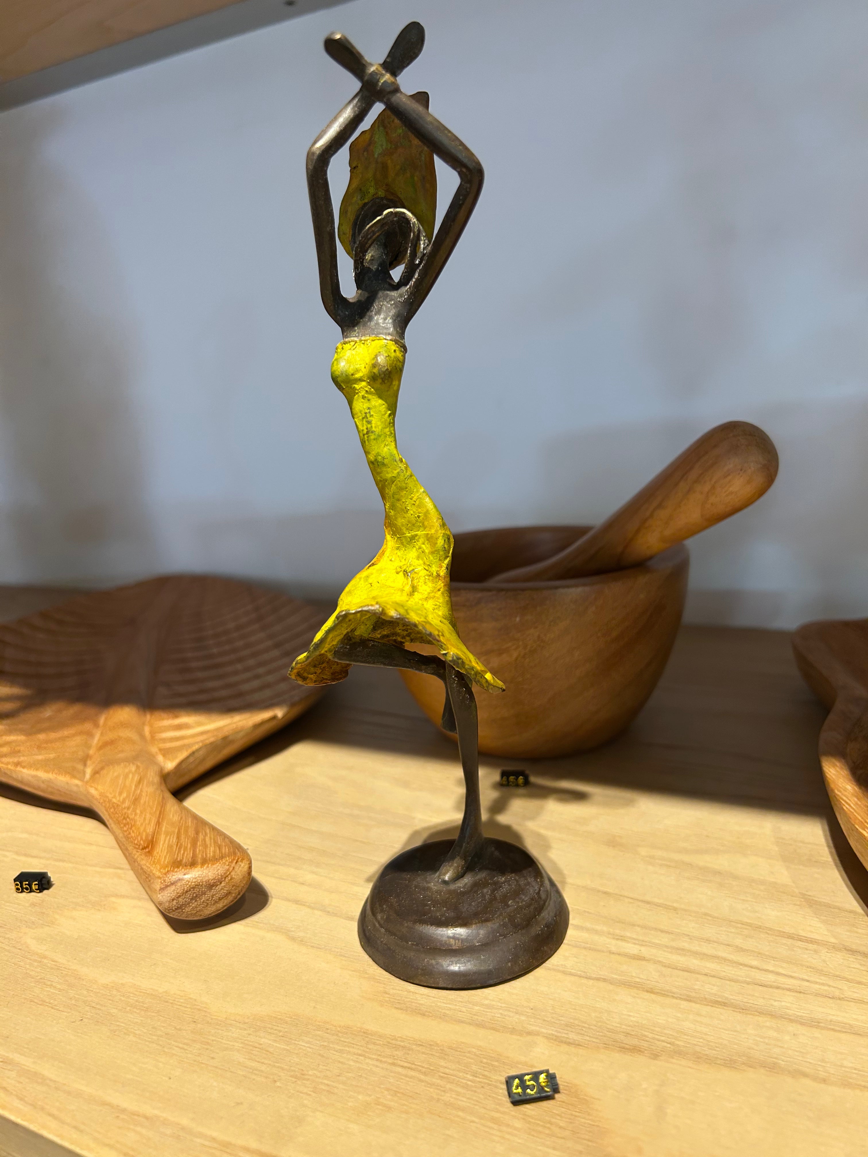 Poésie - La danseuse en Jaune